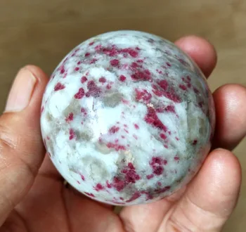 крушка сфера полиран кристал кварц, турмалин 1пкс естествен червен полиран за продажба