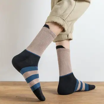 1 Чифт Комфортни Мъжки Чорапи, Абсорбираща потта, Пазещи топлината, Заключващи Цвят Средна Тръба, Добре Тянущихся Мъжки Чорапи Изображение 2