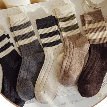 Реколта Ежедневни Улични Чорапи В Японски Стил, Прости Модни Дебели Вълнени Чорапи На Райета, Удобни Чорапи Носочные Изделия със Средна Дължина за Жени